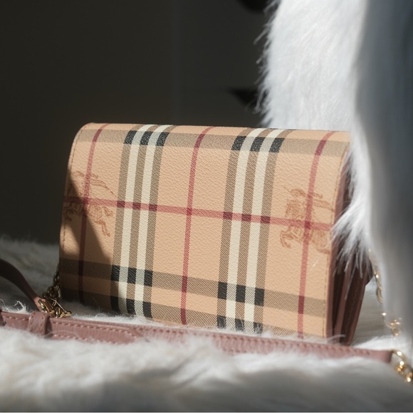 Burberry Crossbody - Picture 5 of 7